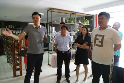 内蒙古鸿德文理学院与企业签订校企合作协议,创新协同育人新模式